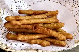 三伏天，我家黄瓜常这样吃，上锅炸一炸，香甜酥脆，学会就是赚到图片