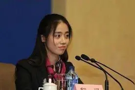 她是“最美”外交部翻译官，长相气质不输明星，从小酷爱读书图片