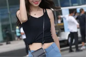 小说：表嫂和表哥吵架回娘家，我发现事情不对劲赶紧打电话：回来图片