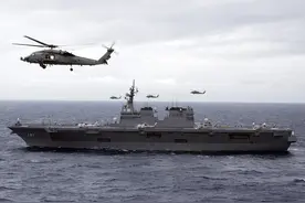 差距明显，日本出云号航空母舰和中国山东号航空母舰作战能力对比图片