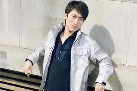 赵本山最有钱徒弟，炫富种金条当盆栽，“赵玉田”如今怎么样了？图片