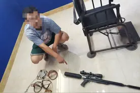 【护航新征程】江西弋阳：胆大包天，竟敢私藏枪支还打猎？抓！图片
