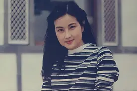 “传奇影后”刘晓庆的铁血上位史，和她背后的那些男人们图片