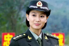 《特种兵之火凤凰》中的女演员，个个貌美如花图片