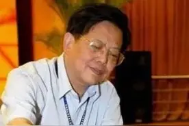 双马如龙荡九宫，一招定乾坤，"十连霸"胡司令的精湛马术表演图片