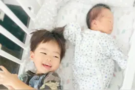36岁女星晒哺乳照二胎得子，嫁富豪后三年抱俩，圈内好友齐送祝福图片