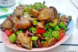 教你“川味干煸鸡”家常做法和技巧，鲜辣入味，色香味俱佳图片