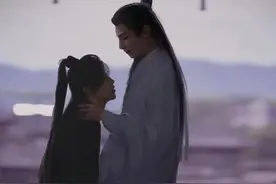 婆家诱出存款80万她嫁了，岂料一个女人轻而易举地让她26岁成绝户图片