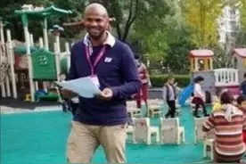 宁波那个劣迹斑斑的黑人外教，为何在中国混得风生水起？图片