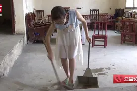 父母离世“向日葵女孩”家庭收入靠打零工，最大心愿是全家幸福视频封面