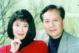 严翔严晓频，父女两代的婚姻都幸福，演戏不是最重要的，家庭才是图片
