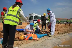 地铁安全不容忽视，成都地铁应急救援演练图片