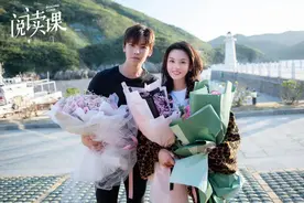 他被称低配版鹿晗，一连亲了宋祖儿关晓彤，还和杨超越吻戏配一脸图片