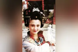 唐玄宗夜夜独宠杨贵妃，宠溺11年，为何没生下一个孩子图片