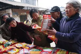 农民有偿退出土地，要注意3件事！每亩能补多少钱？图片