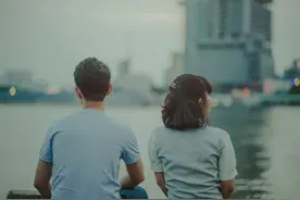 恩爱的夫妻，不一定感情基础有多深厚，只是比较注意这3点罢了图片