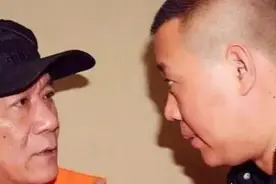没师父护着，弟子背叛、同行排挤，艰难时期于谦一句话说哭郭德纲图片