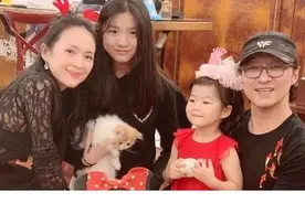 汪峰的3个女儿：小苹果和醒醒跟着父亲住，二女儿固定给生活费图片