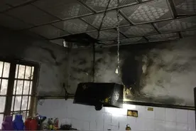 煤气罐倒地喷火！无锡消防提醒：这样自救不对图片