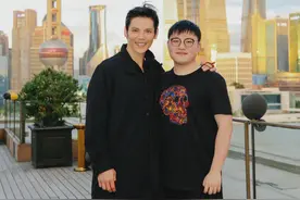 UZI巅峰期有多恐怖？1张“5数据封神图”火了，笑笑：他是照妖镜图片