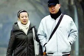 郭冬临“娇妻”曝光？女搭档因太美貌被错认，与他同框好似两代人图片
