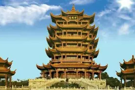 白云千载空悠悠  此地屹立黄鹤楼图片