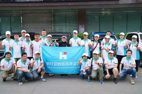 王一博韩红前往郑州救灾，被喷作秀？这是怎么回事？图片