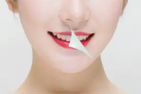 一口黄牙怎么办？10年牙科医生教你怎么拥有一口亮白美牙图片