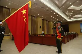 23名大校退役，中将出席仪式图片