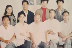 山东教师自曝教书12年被辞，翻出旧档案却显示续聘，疑被顶替视频封面