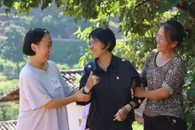 华坪女高开学了，张桂梅对孩子们说：“别忘了我们的誓言”图片