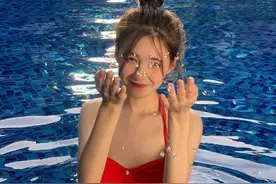 光线明暗对比背景构图图片