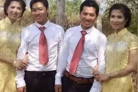 孪生姐妹嫁给了孪生兄弟，当婴儿出生时，父母不知所措图片