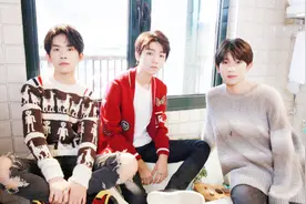 十月华语最佳男歌手，TFBOYS纷纷上榜，鹿晗排第五，你pick谁？视频封面