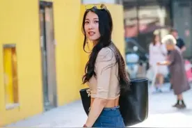 牛仔喇叭裤图片