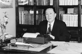 中国泌尿外科开拓者，两度当选院士，官至副国级，弟弟是中央委员图片