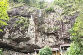 仙居县老八景之水帘瀑布——游人惆怅水断流图片