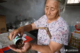 100岁长寿奶奶，自制中草药茶，连续喝了20多年，看生活成啥样？图片
