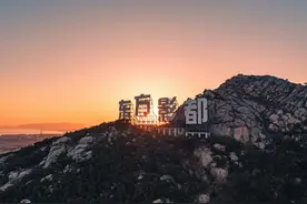 为了影院开放后的第一场光影盛会，他们拼了！图片