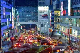 重庆男孩：贷款30万硬闯柬埔寨图片