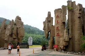 安徽这处山谷，对游客身材有“特殊要求”，而且还很容易迷路图片