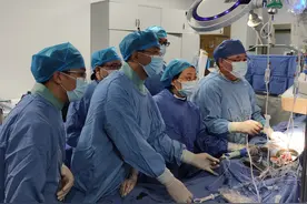 大腿开小口，心脏不返流！武汉大学人民医院完成湖北首例经国产导管二尖瓣介入修复术图片