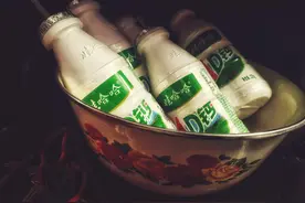 宗庆后直播背后的娃哈哈“中年危机”图片
