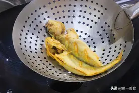 给鱼去腥、最怕加酒加醋！这才是最好的做法，上桌就扫光，太香了图片