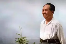毛岸英回韶山省亲，需下马步行30里，湖南着手修路却被主席叫停图片