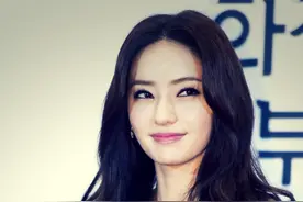韩彩英时尚潮流写真照，不愧是芭比女神图片