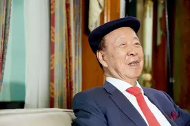 那个历经磨难的少年如何乘风破浪成为千亿富豪？图片