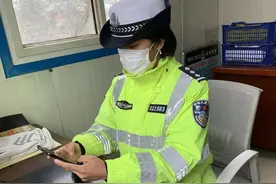 【三八特刊】致女警图片