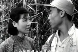 她一生只演三部电影，却留下两个影响中国电影史的角色，至今经典图片