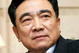 他是唯一将曹操演“活”的人，仅一次大笑，他就醉心钻研了半个月图片